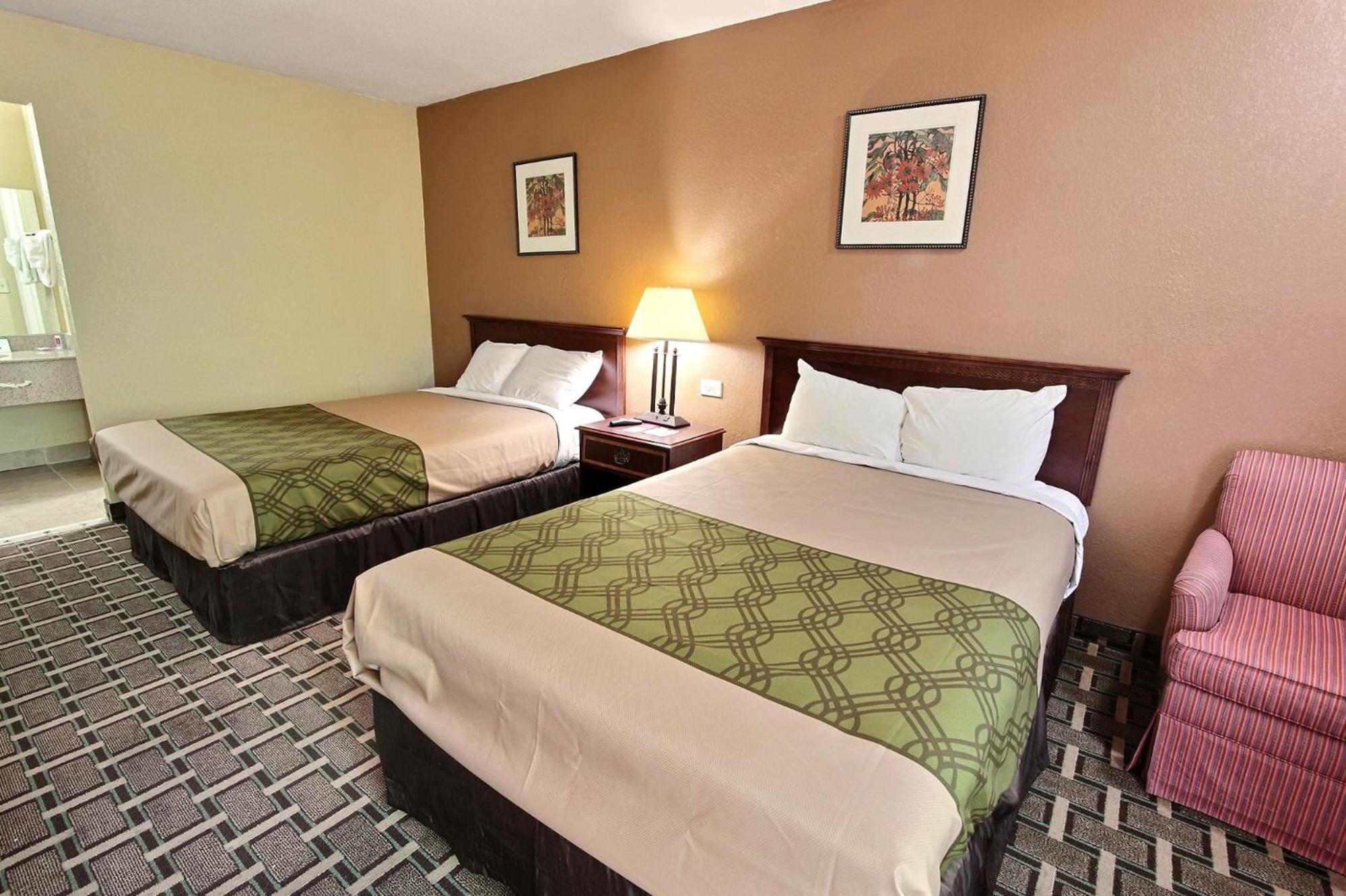 Econo Lodge Town Center Virginia Beach Room photo