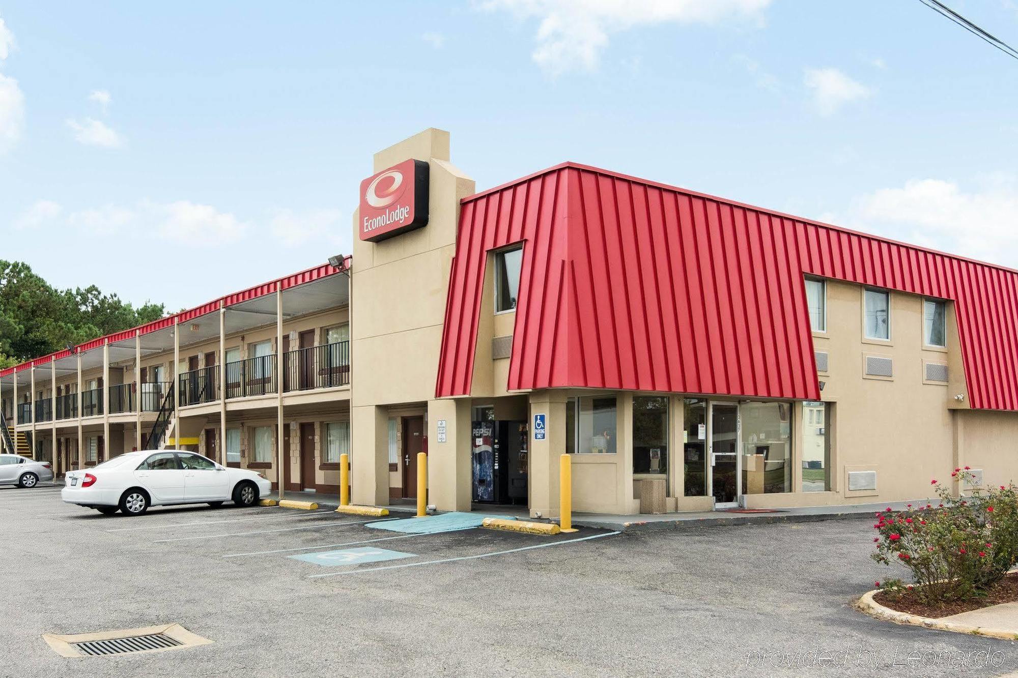 Econo Lodge Town Center Virginia Beach Exterior photo